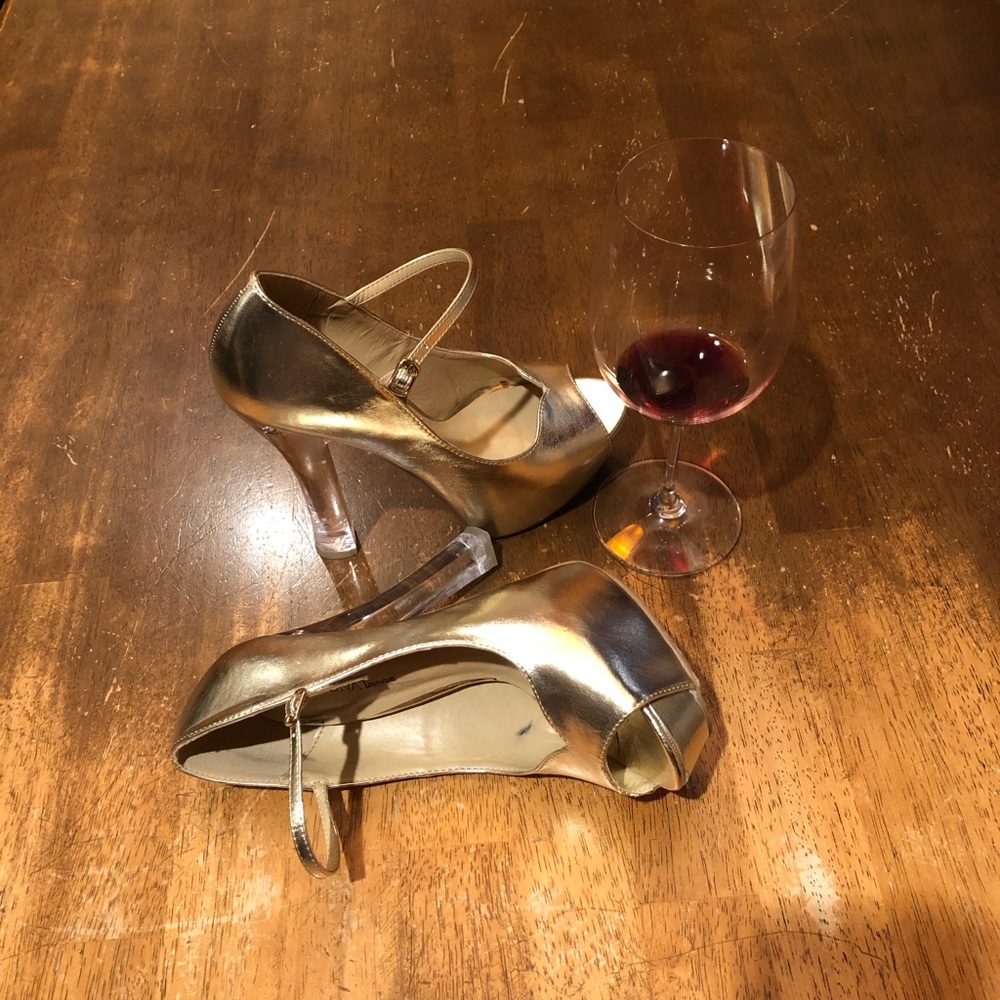 Wild Diva Gold Clear Heel PumpsSz 7.5 EUC - Picture 2 of 8